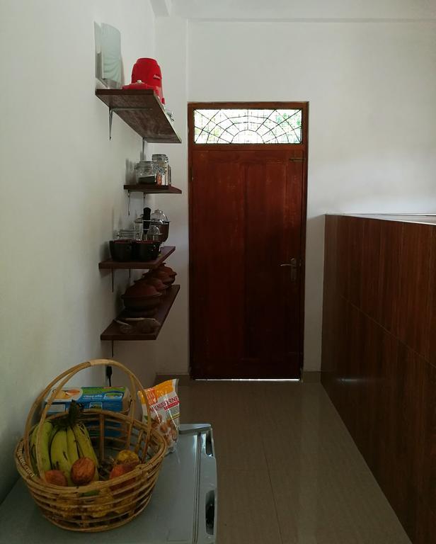 Guesthouse Dilush بيروفالا المظهر الخارجي الصورة
