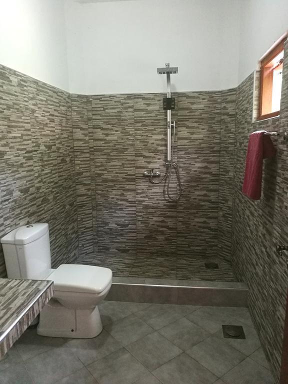 Guesthouse Dilush بيروفالا المظهر الخارجي الصورة